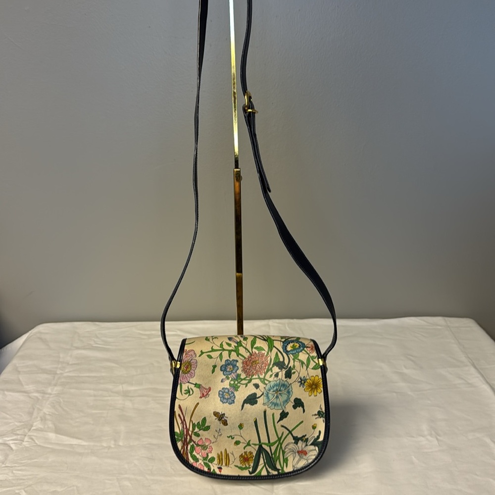Gucci Vintage Flora Crossbody Bag | Black Leather Trim - Picture 4 of 10